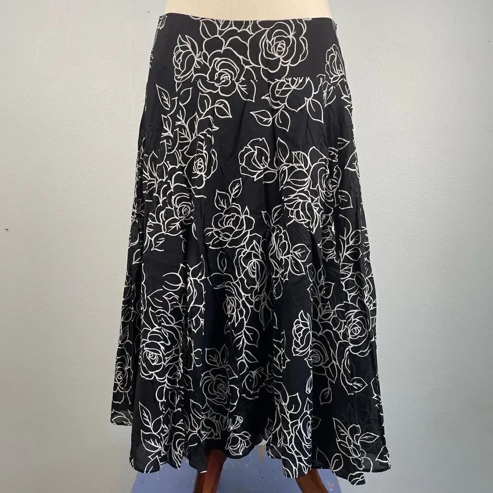 Jones New York Black and White Floral Print Midi Skirt Size 8 EUC